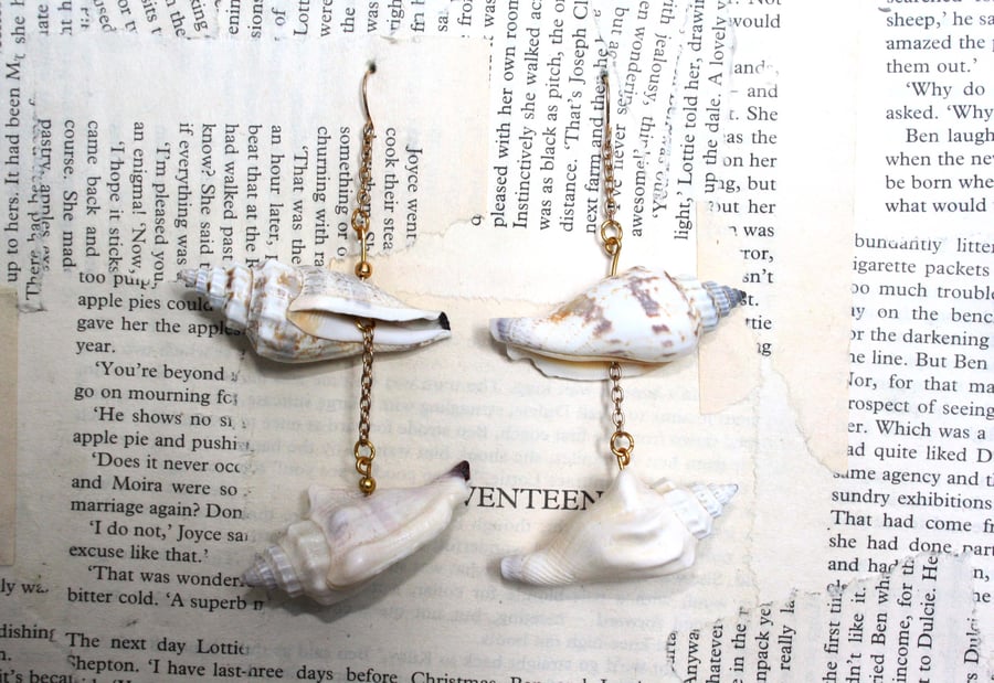Real Seashell Gold Tone Chain Dangle Statement Earrings