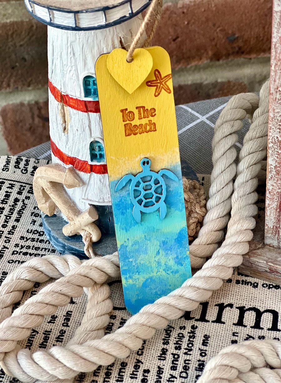 Wooden Bookmark and or Home Decoration ‘To the beach’ Turtle, seaside