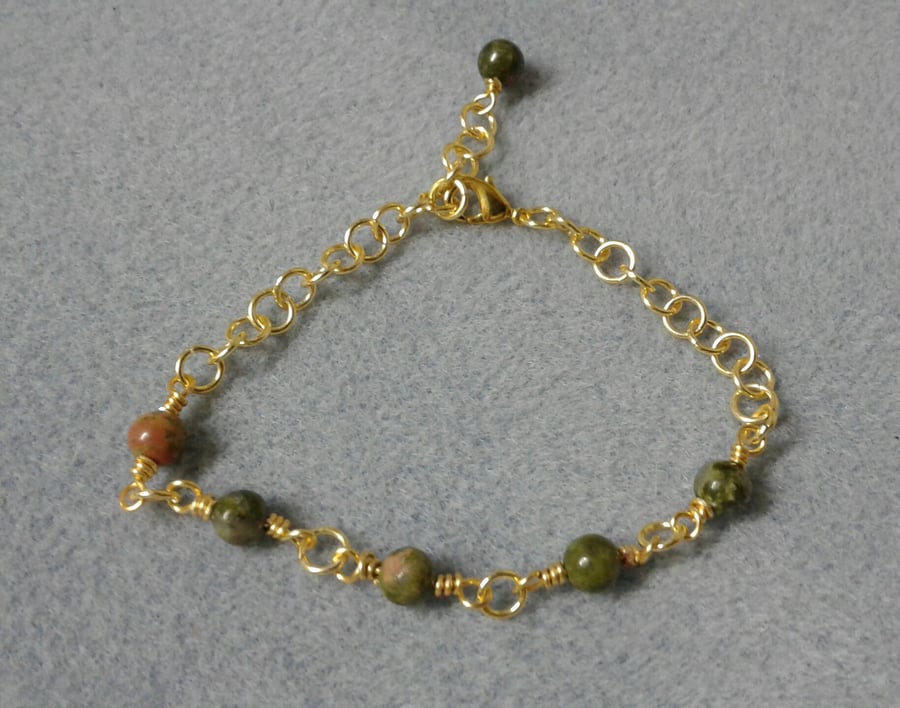 GWJB01 Unakite and gold plated wire Bracelet