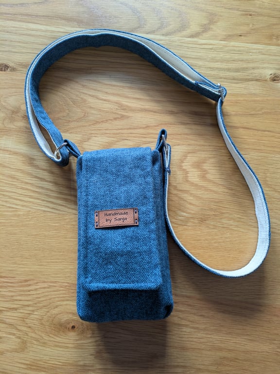 Cross body mobile bag 