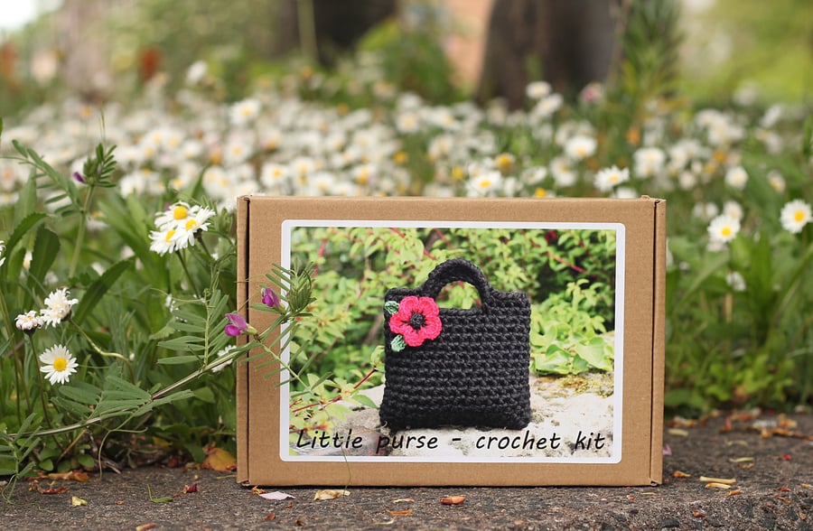 Beginner Crochet Kit, Little poppy Flower Bag, DIY Craft