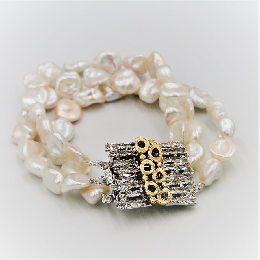 Keshi Natural Pearl Bracelet with a beautiful gold and silver clasp