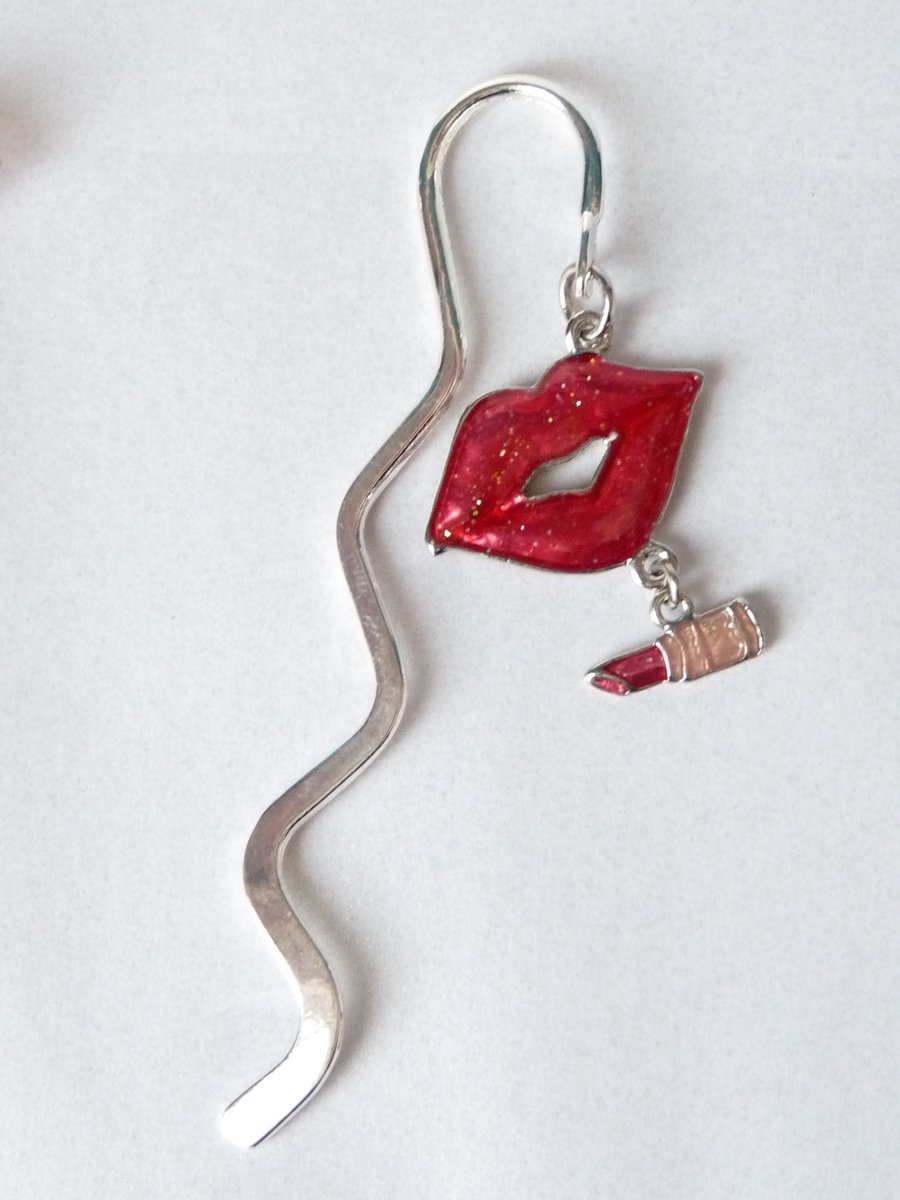 Enamel Lips & Lipstick Charm Bookmark 