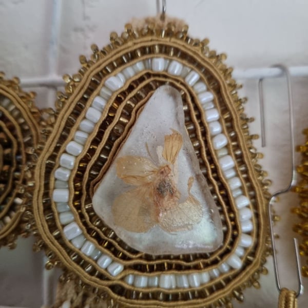 Sea Prism – Gold & White Seaglass Pendant