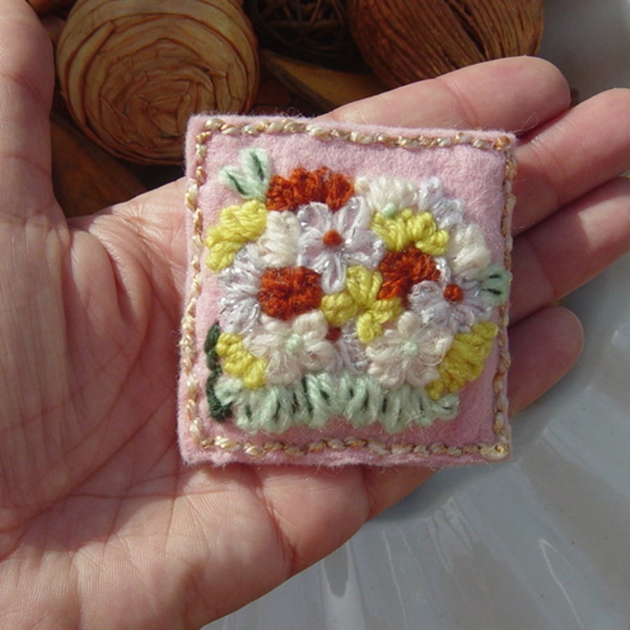 Floral Scene Embroidered Felt and Yarn Brooch.