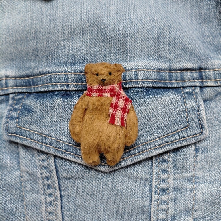 Charlie - Bear Brooch