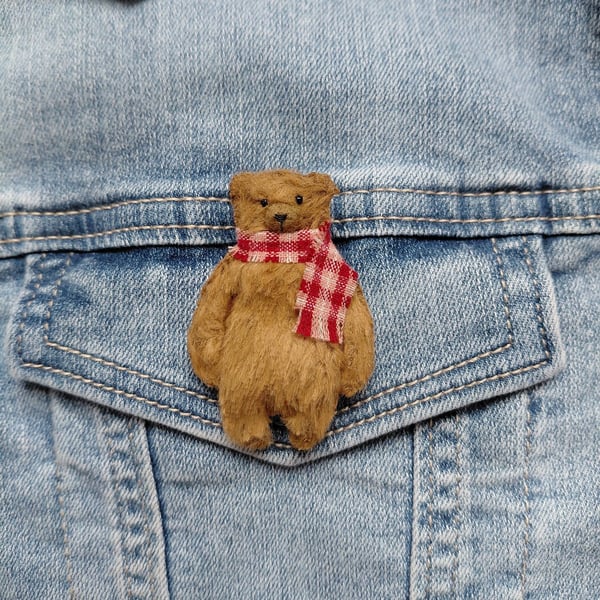 Charlie - Bear Brooch