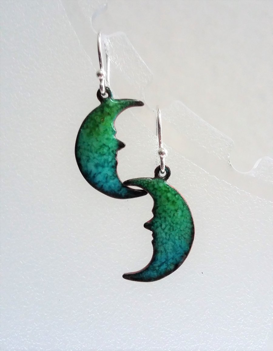 Green and blue crescent moon earrings in enamelled copper 098