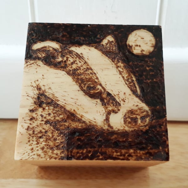 Badger pyrography small wooden box