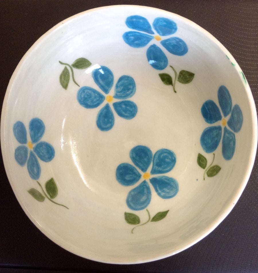 Bowl with blue flowers