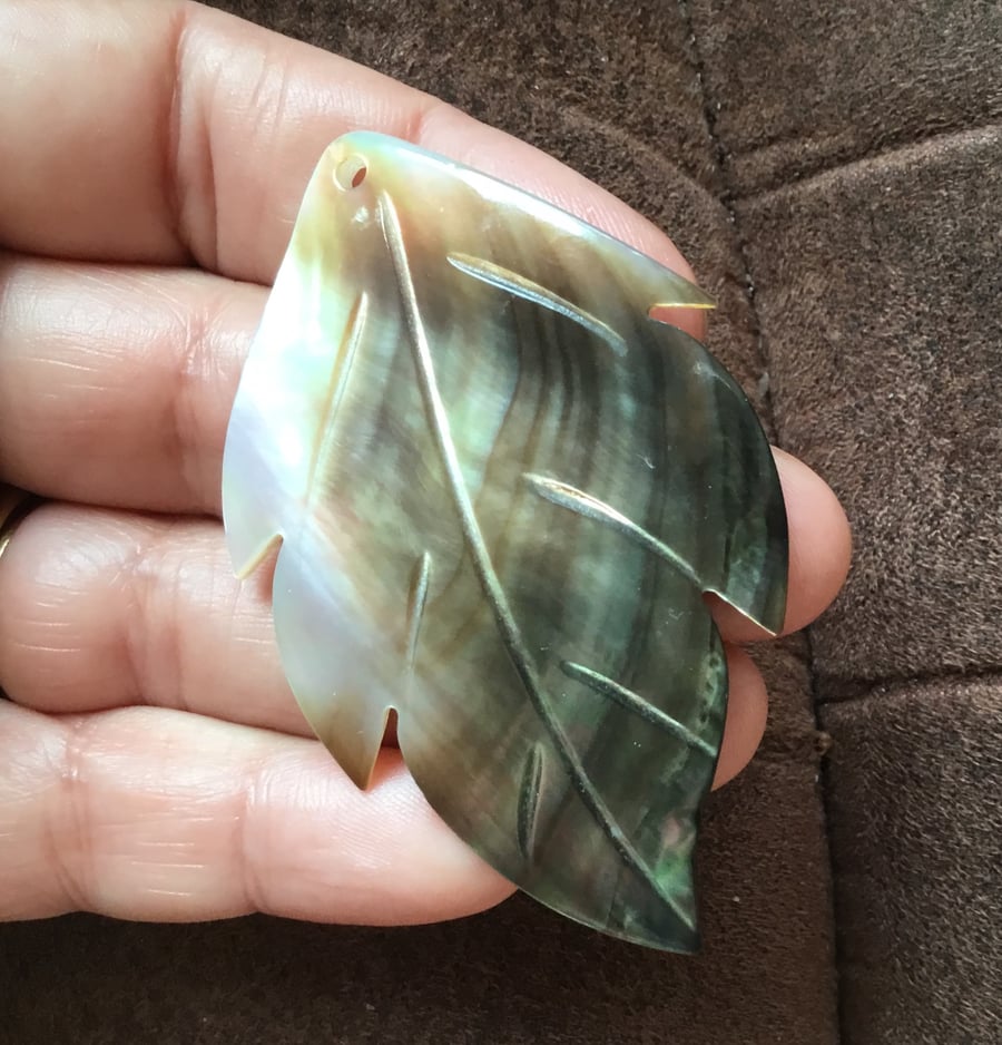 Large Mother of Pearl Carved Shell Pendant Item for Jewellery Designers.