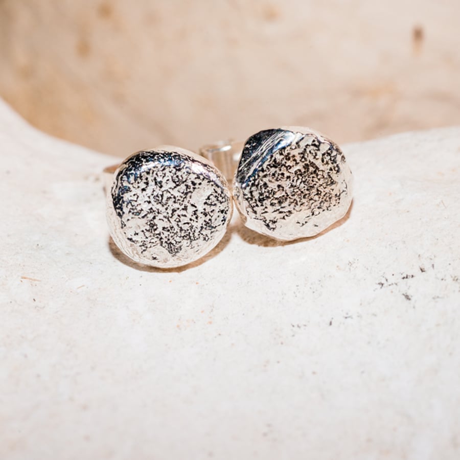 ecosilver solid 'pebble' stud button earrings