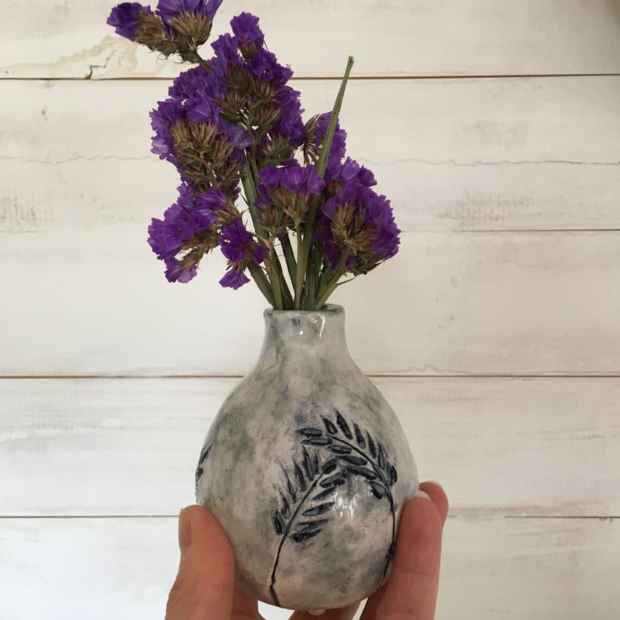 blue mini vase, perfect for a little touch of nature in the home