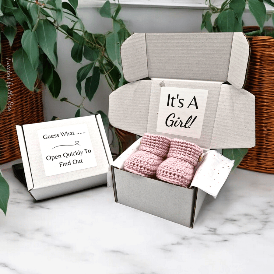 Gender Reveal Gift Box – It's a Girl Baby Keepsake Gift