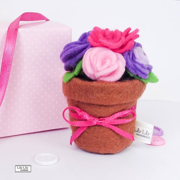 Felt Flower pot decoration, keepsake, ornament,... Folksy
