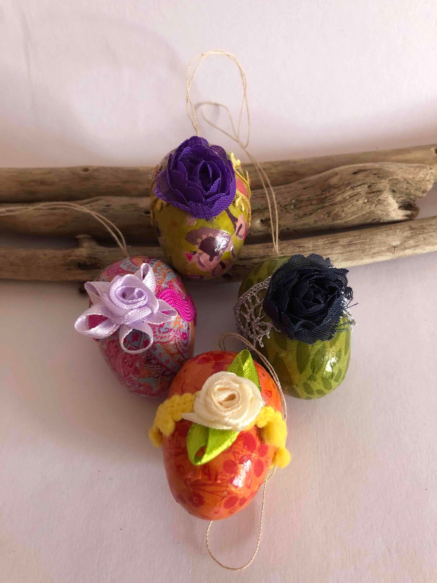 4 hand decorated Easter eggs
