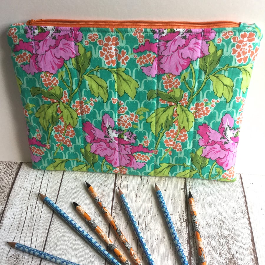 Poppy Designed Quilted Cotton Zipped Pouch