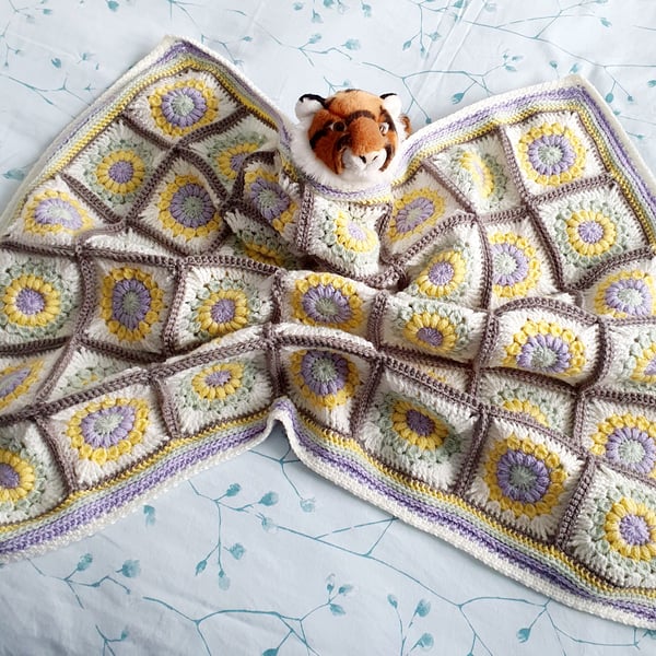 Unisex crochet baby blanket