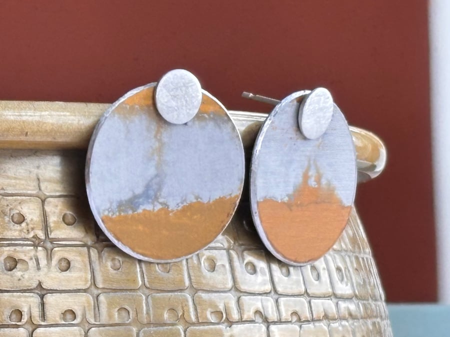 Colour pop circle studs yellow