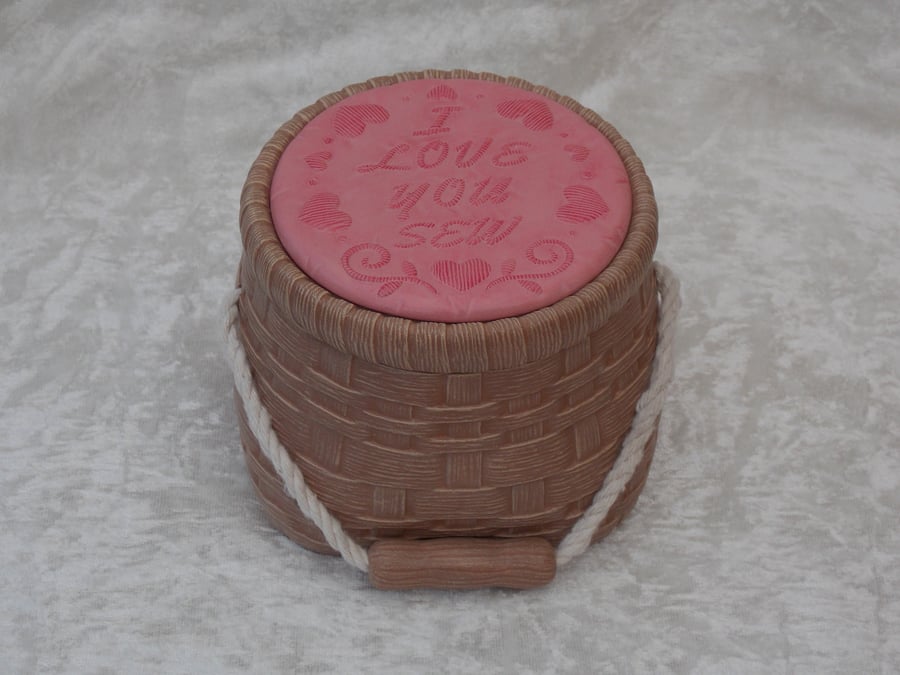 Hand Painted Ceramic Brown Woven Sewing Basket With Pink Lid 'I love You Sew'.
