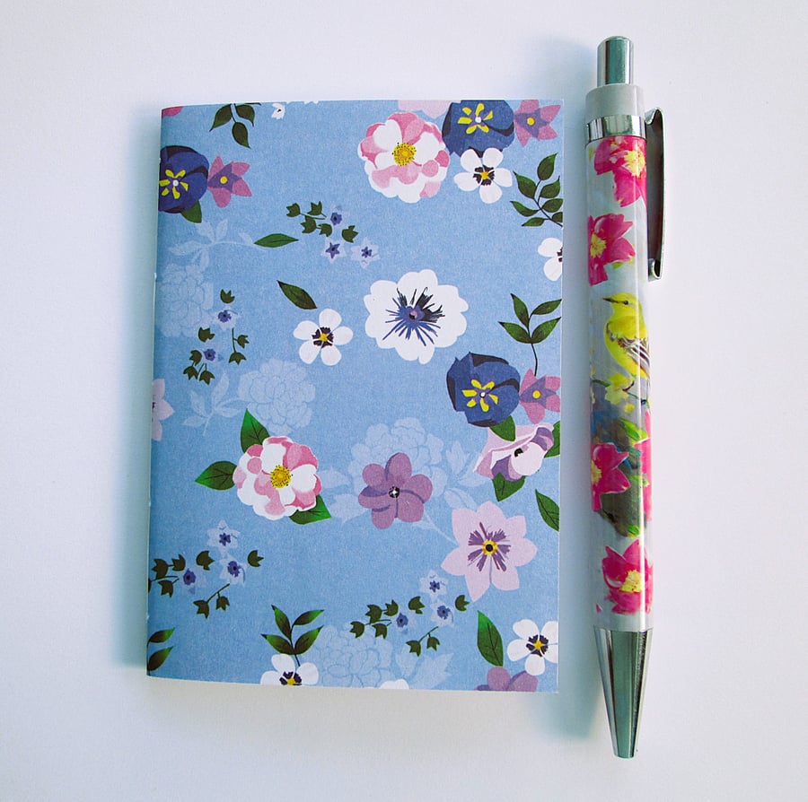 Pretty blue floral A7 mini pocket notebook