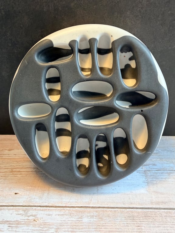 Handcrafted Jesmonite Ring Holder 