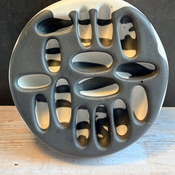 Handcrafted Jesmonite Ring Holder 