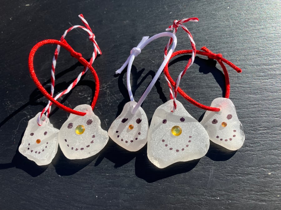 Jolly seaglass snowmen