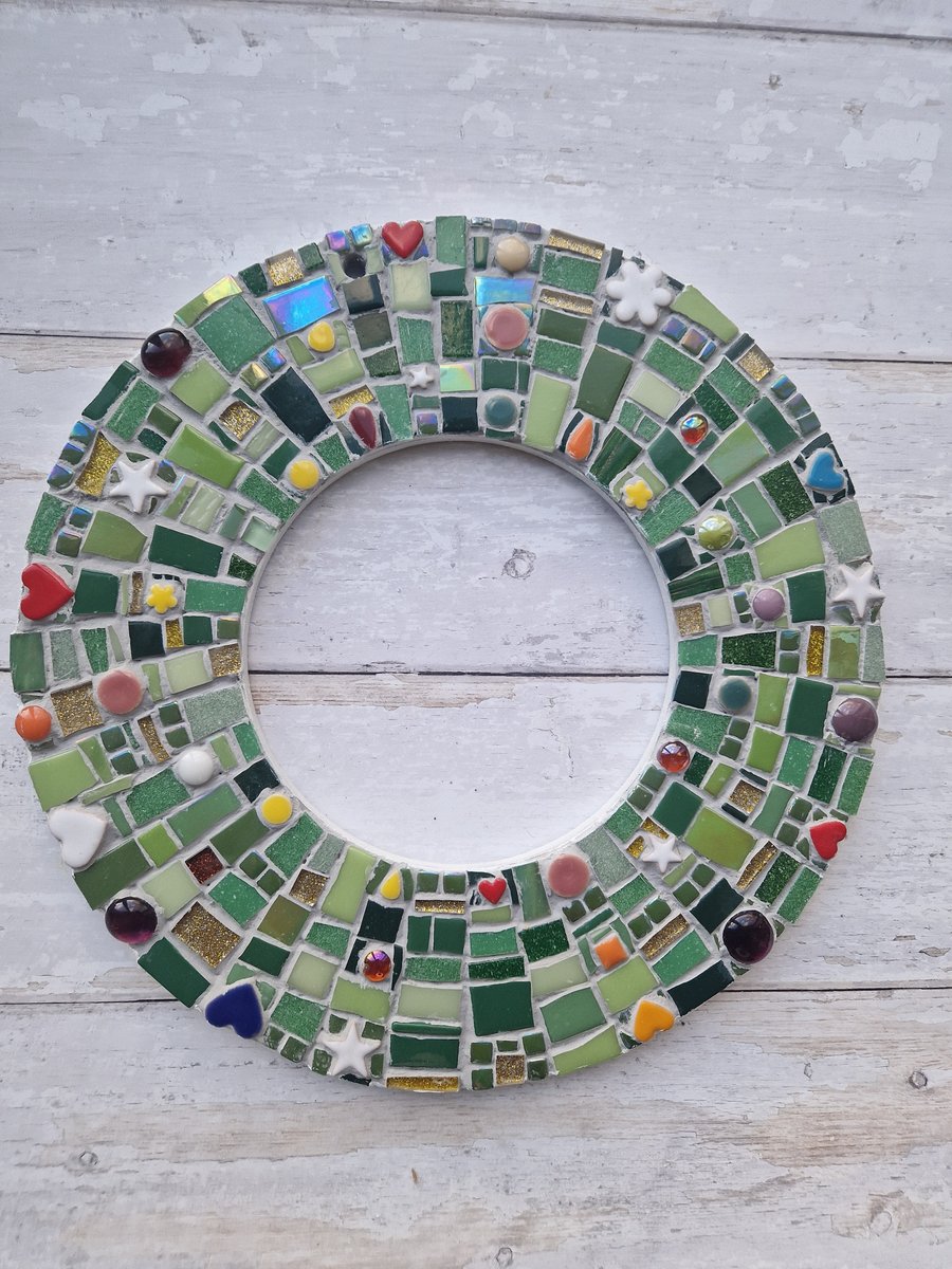 Everlasting Christmas Wreath Mosaic 