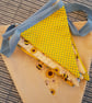 Bunting: busy bees - Image 3