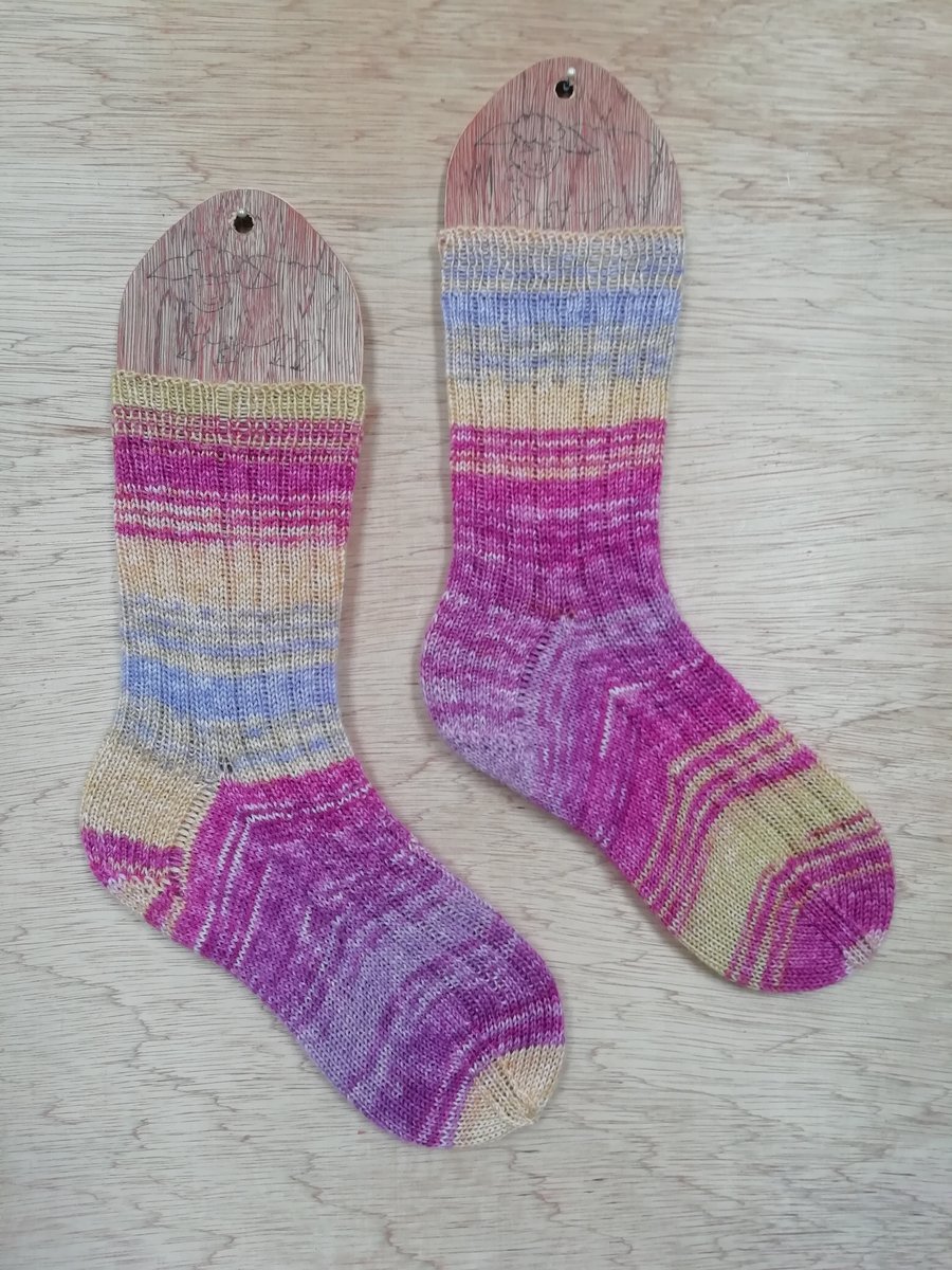 Hand knitted socks, SMALL size 4-5