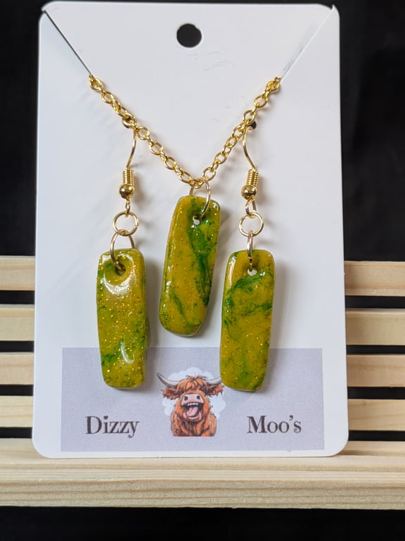 Small rectangular earring and necklace set. Yellow and green marbled.