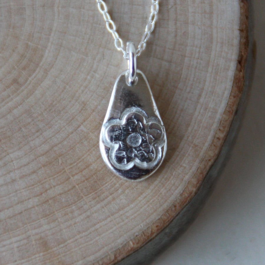  fine silver flower drop pendant necklace 