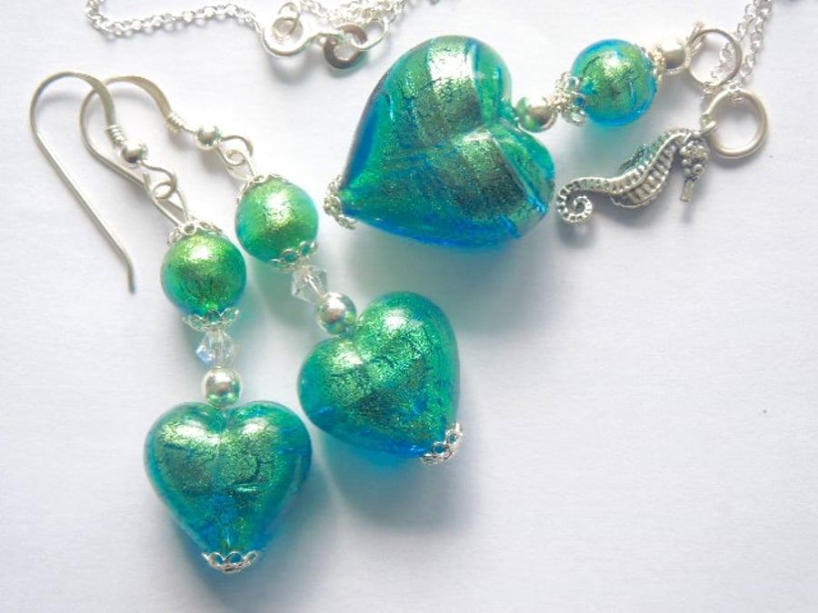 Murano glass pendant and earrings jewellery set with sterling silver.