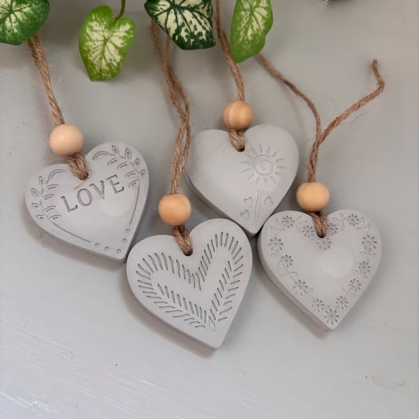 Grey Hanging Heart Aroma Stones Set of 4 – Essential Oil Diffusers
