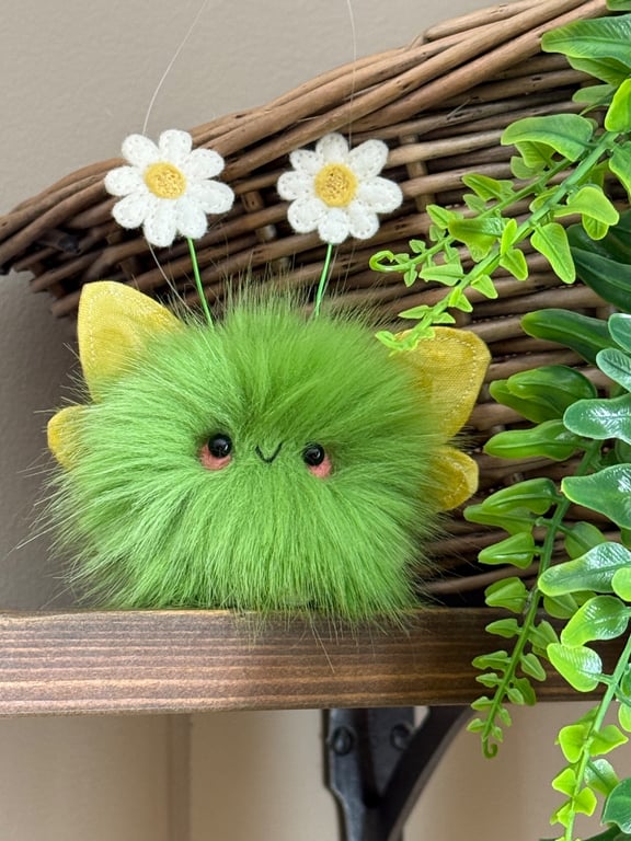 Tiny Plush Daisy Fairy Art Doll