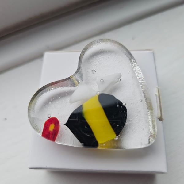 Fused Glass Pocket Heart - bee