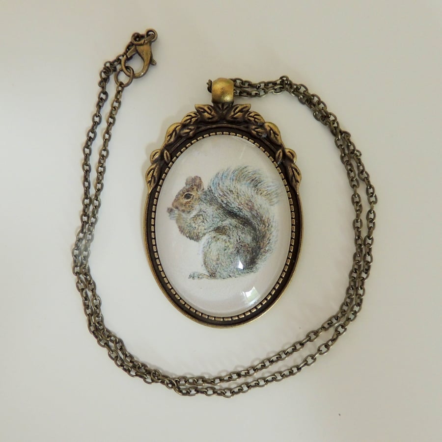 Grey Squirrel Pendant Necklace - Bronze Leaf Style