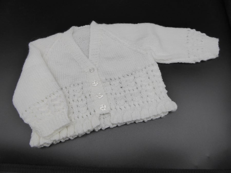 White 4ply cardigan in acrylic yarn