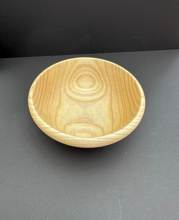  Simple turned pine dish
