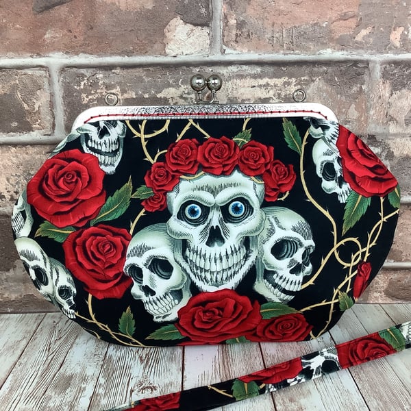 Gothic Roses skulls medium fabric frame clutch handbag, Kiss clasp