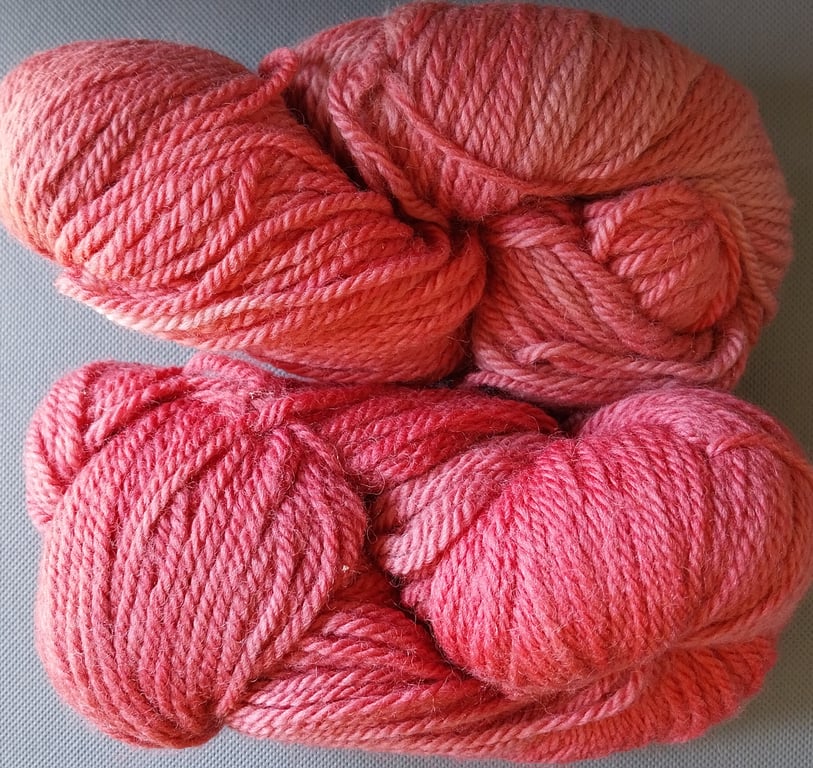 200g Hand-dyed 100% WOOL ARAN Coral Pink