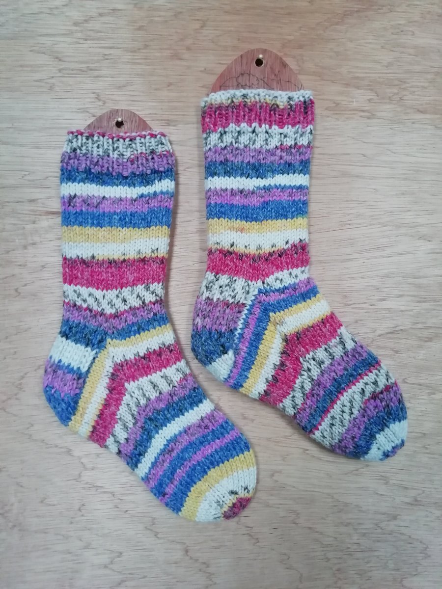 Hand knitted chunky socks MEDIUM Size 5-6