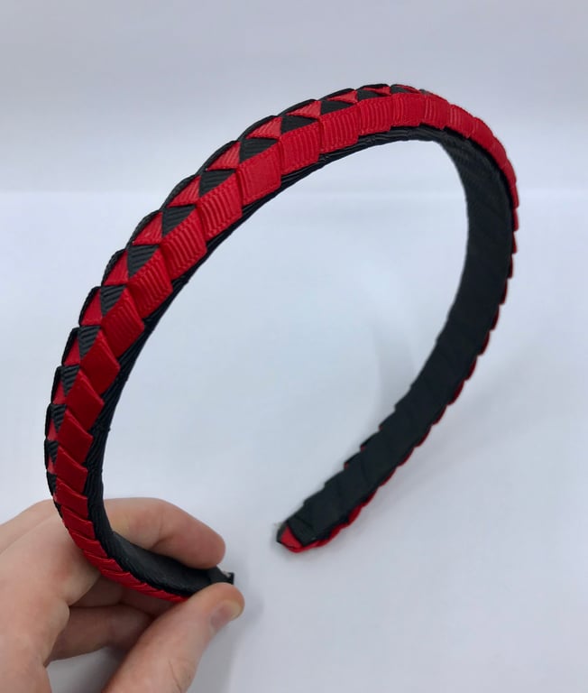 Black and Red Pleated Hairband