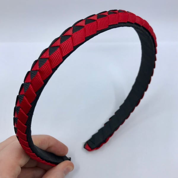 Black and Red Pleated Hairband