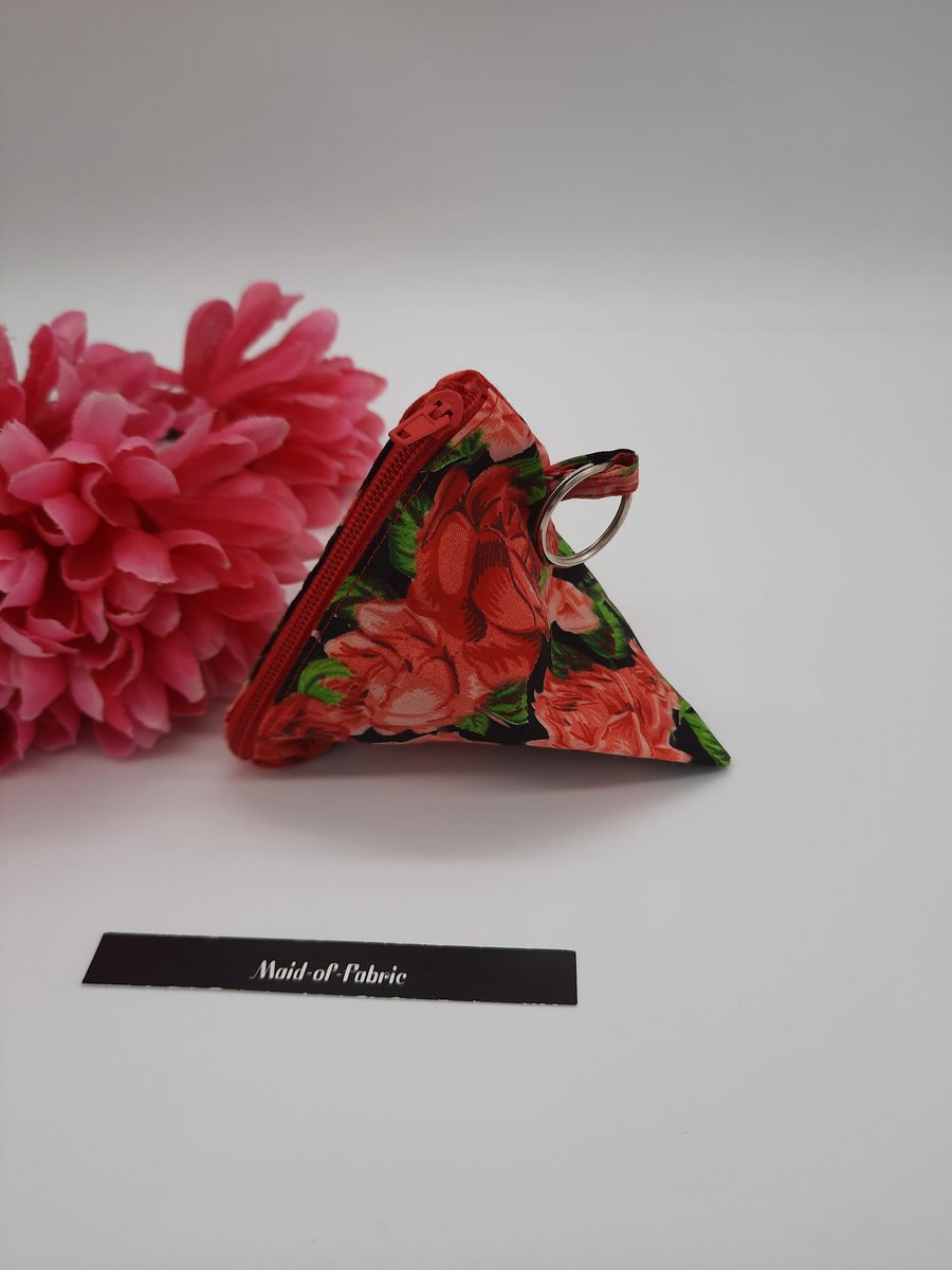 Pyramid keyring coin purse in rose fabric.  Free uk delivery.  
