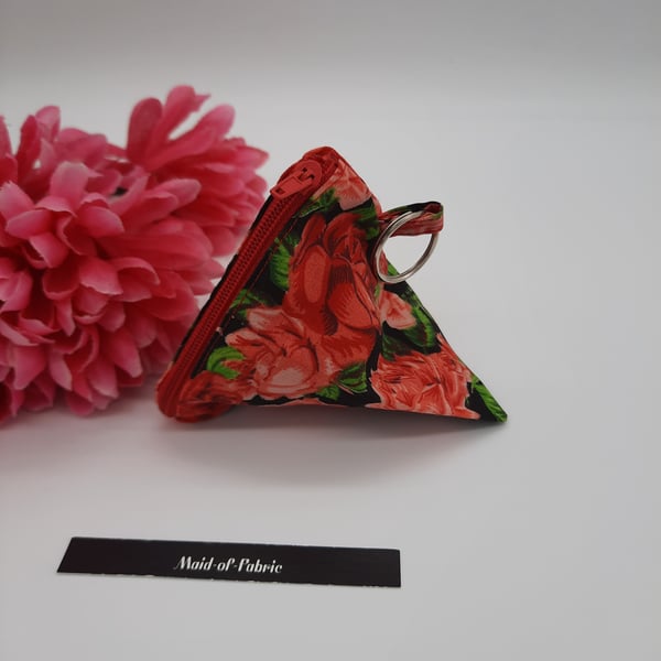 Pyramid keyring coin purse in rose fabric.  Free uk delivery.  