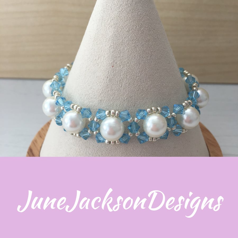 Trish- Pearl bracelet with aquamarine Swarovski bicones
