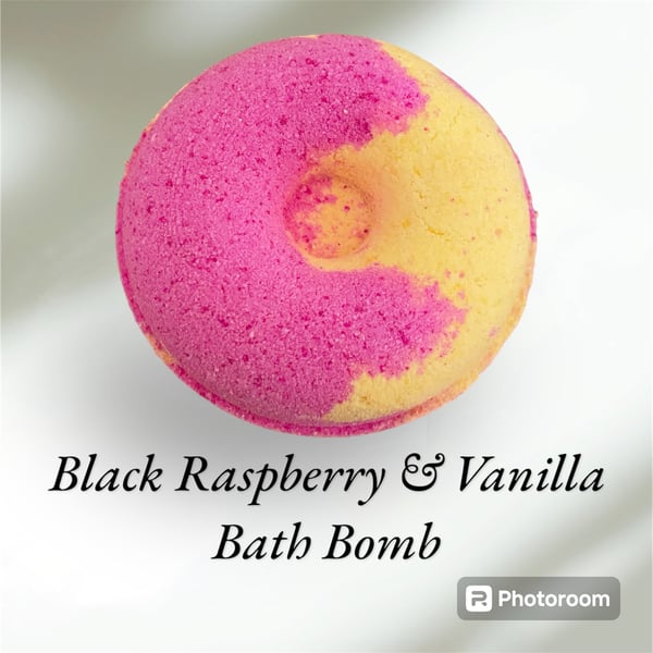 Black Raspberry & Vanilla Bath Bomb