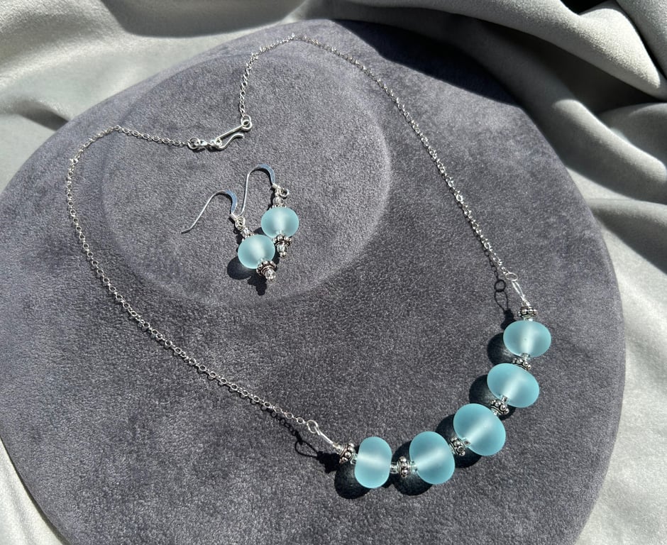 blue seaglass etched effect lampwork glass beaded necklace and earring set